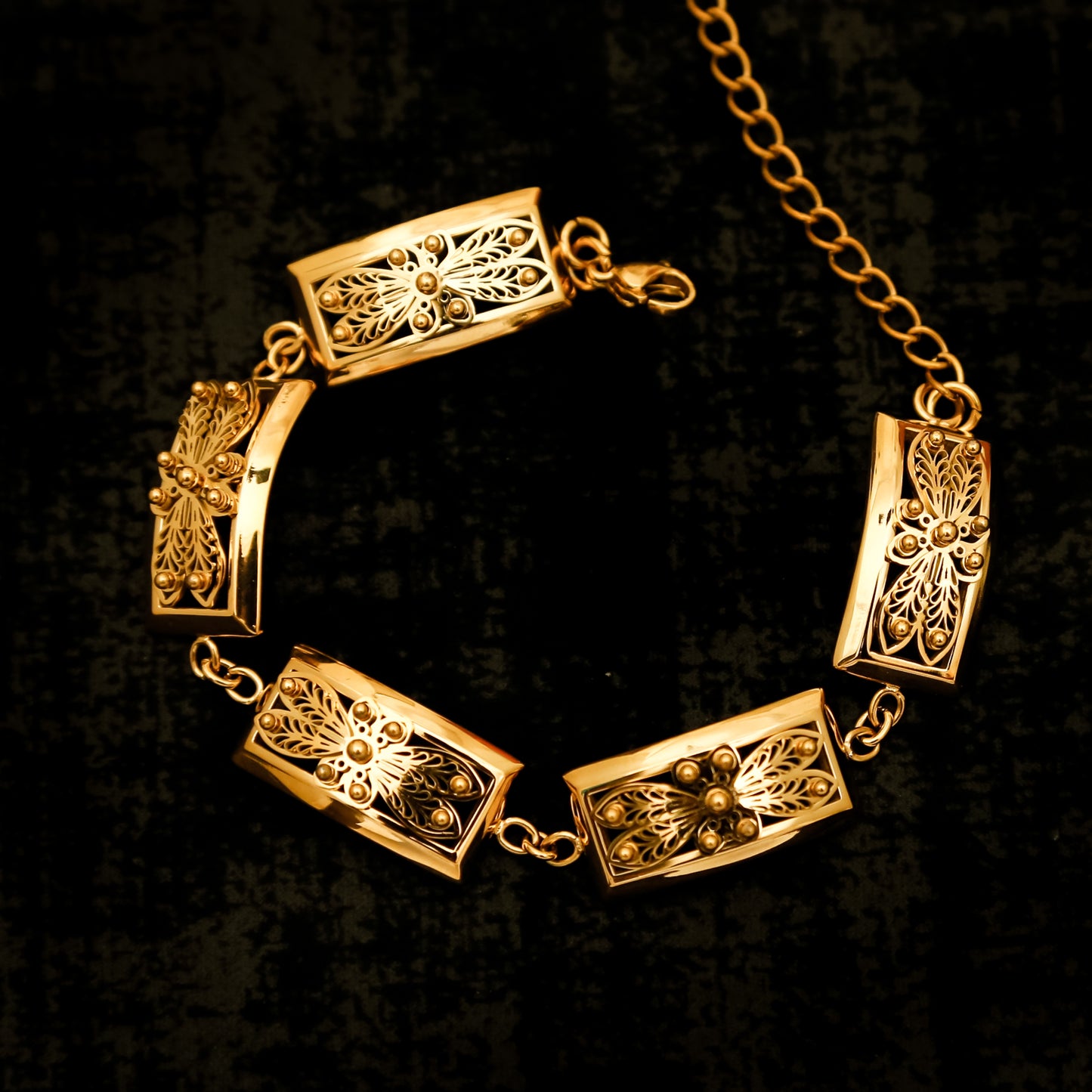 Frigg - Armband 18K gull
